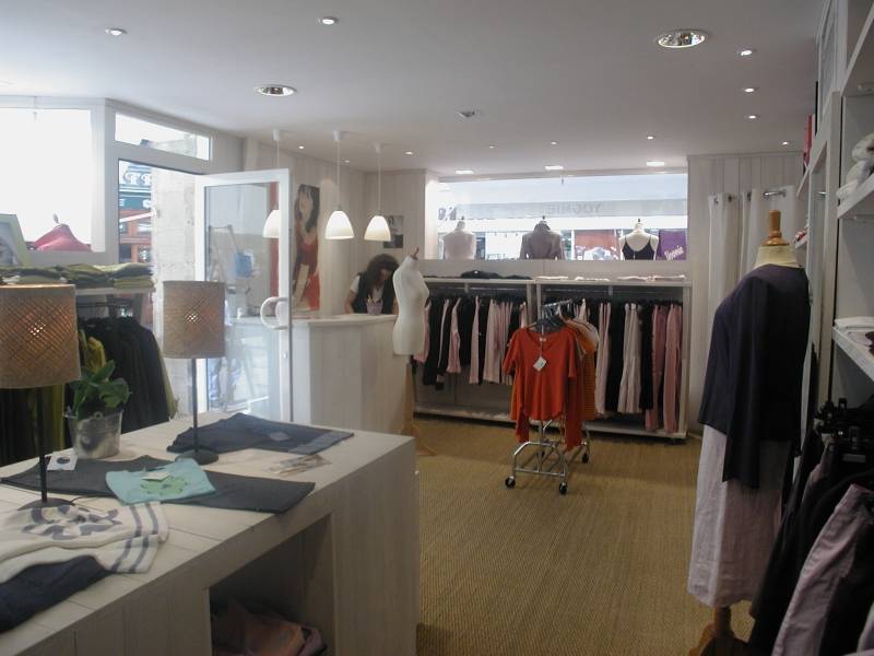 Présentoir_vitrine_ébéniste